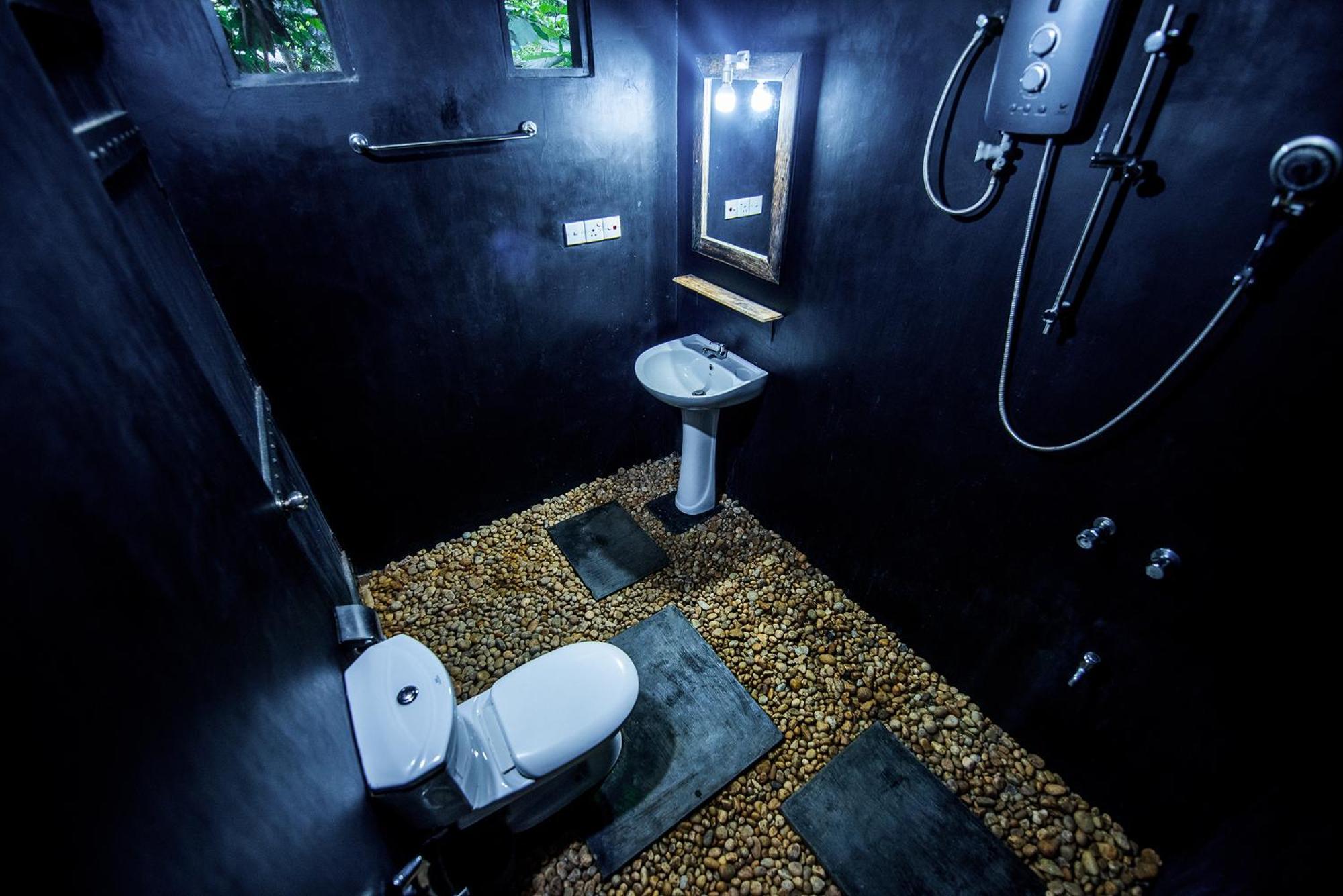 Private Organic House Panzió Udawalawe Kültér fotó